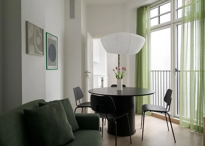 Latin Quarter By Daniel&jacob's